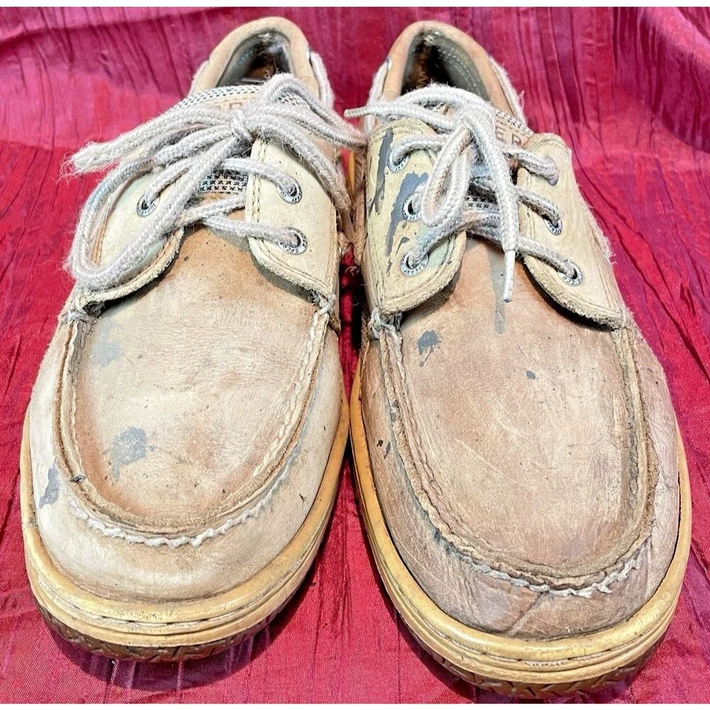 Sperry mens top